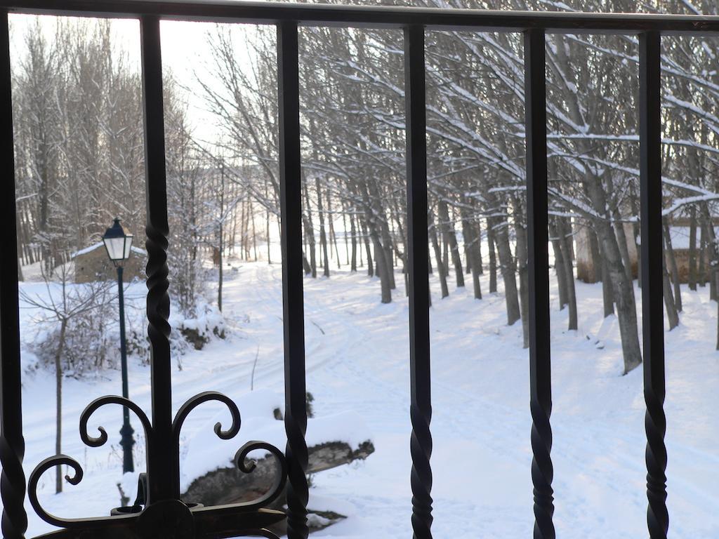 La Insula De Castilnuevo Apartment Екстериор снимка